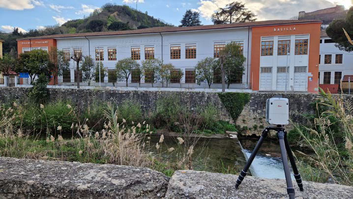 Operazioni con drone sul campo